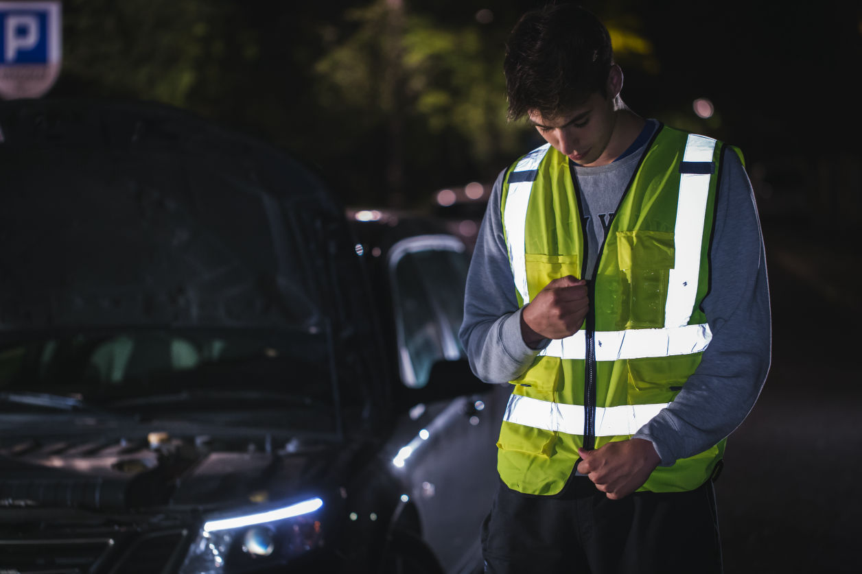 How to promote your brand on reflective vests?